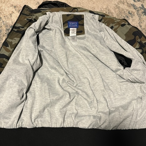 Men camouflage, lightweight jacket size Small - Picture 2 of 5